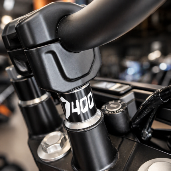 HANDLEBAR RISER DOMINAR 250/400