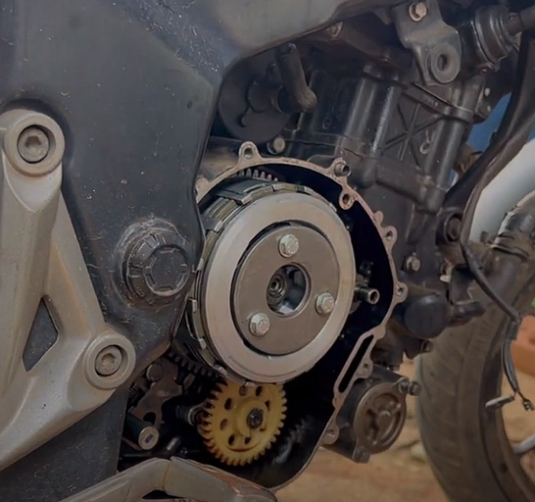 SLIPPER CLUTCH CONVERSION KIT PULSAR RS | NS200 | KTM DUKE | RC 200/250/390