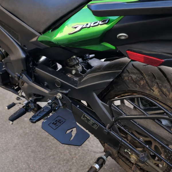 REAR COMFORT PILLION FOOTREST PULSAR NS 160/200 | DOMINAR 250/400